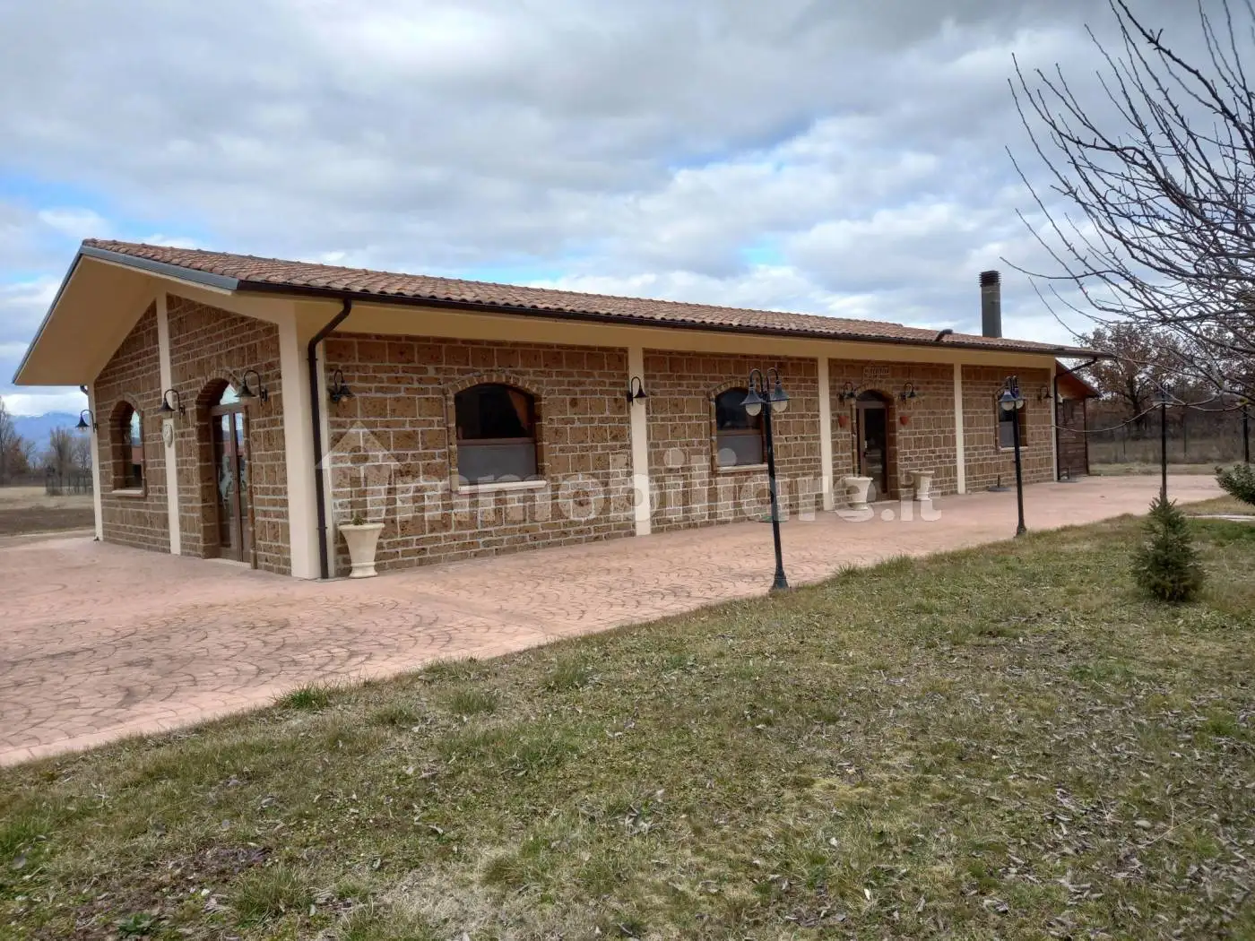 Rustico - Casale in vendita a Trasacco
