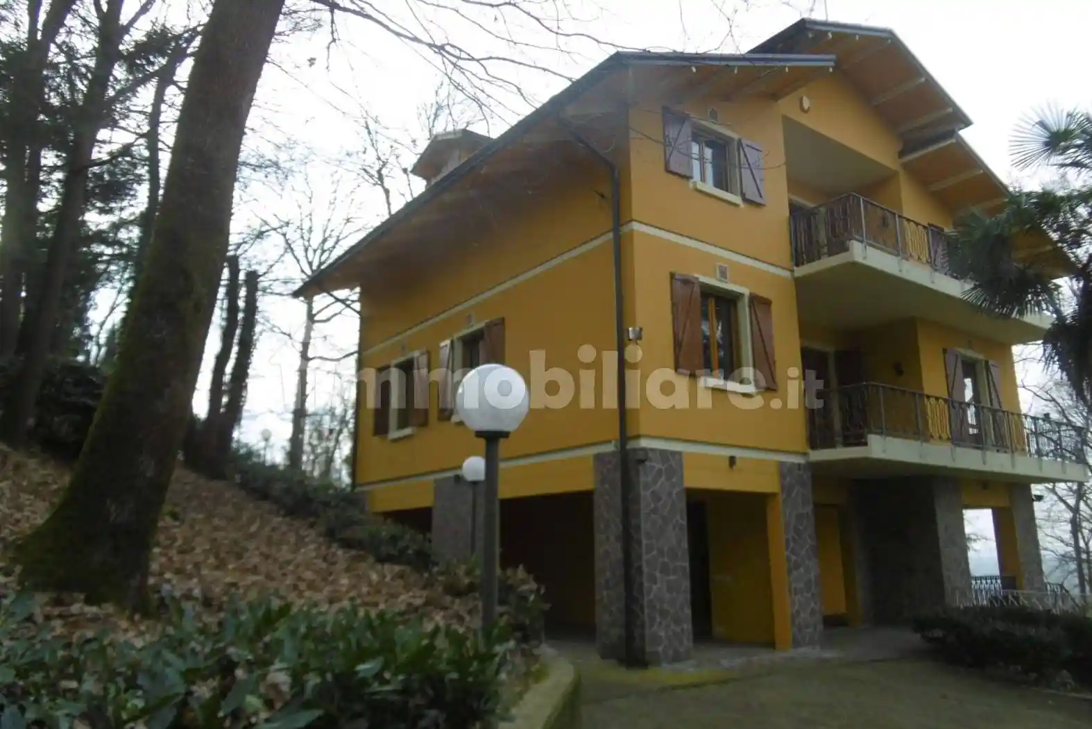 Villa in vendita a Quattro Castella