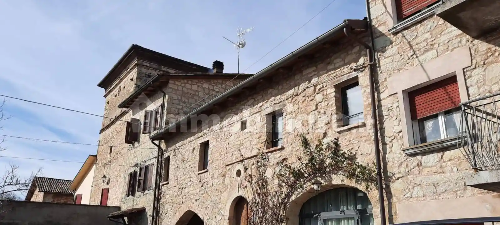 Rustico - Casale in vendita a Viano