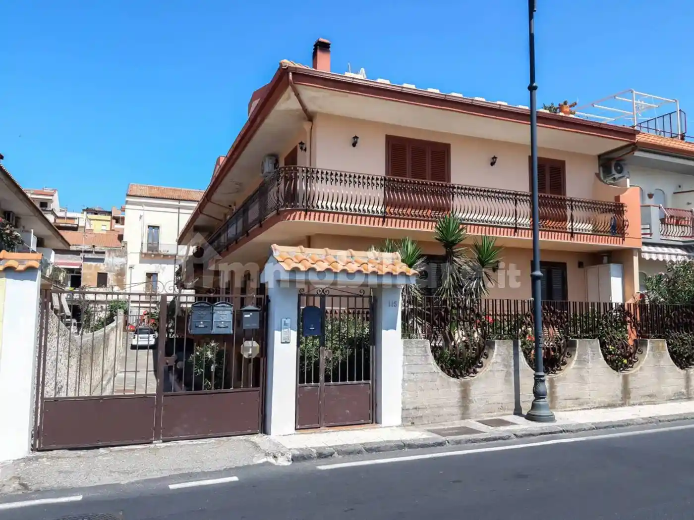 Appartamento in vendita a Nizza di Sicilia