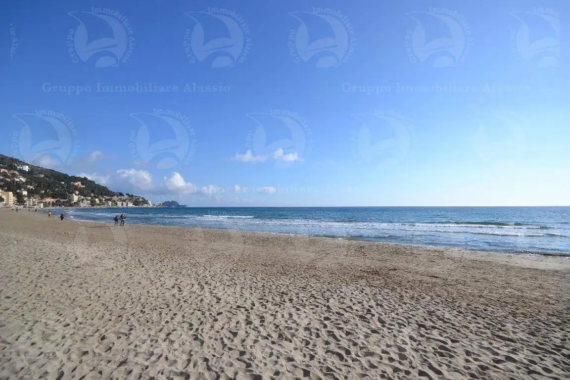 Appartamento in affitto a Alassio