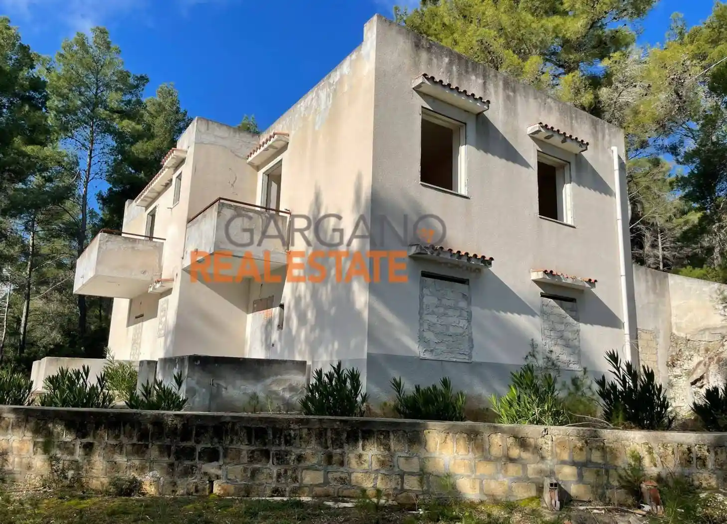 Palazzo - Edificio in vendita a Vieste