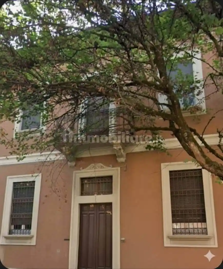 Casa indipendente in vendita a Lodi