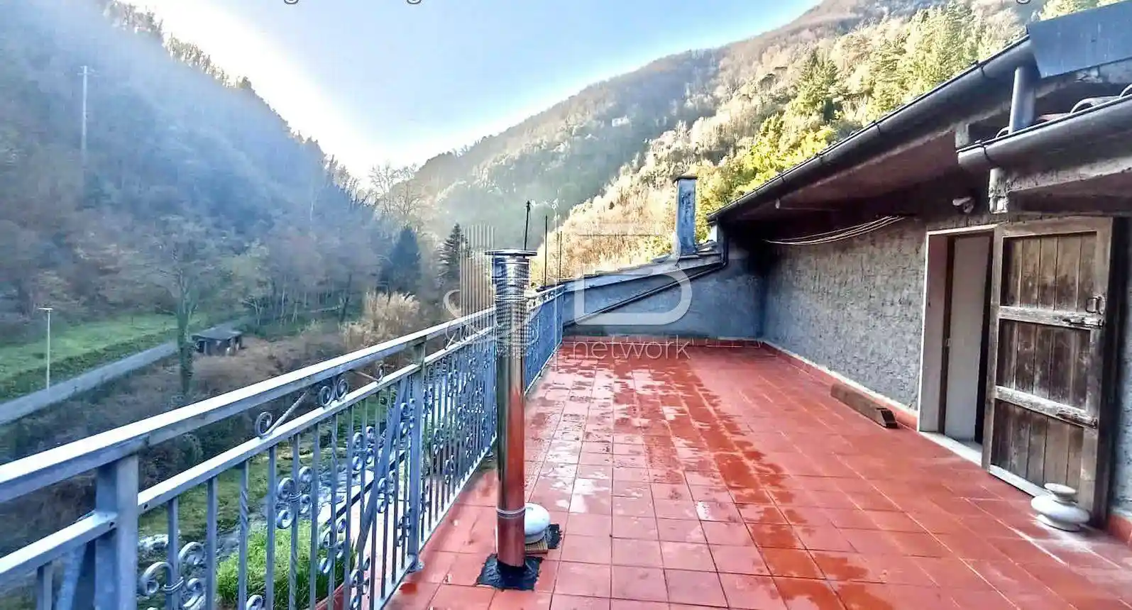 Palazzo - Edificio in vendita a Seravezza