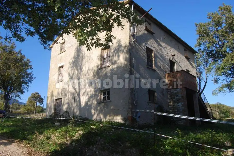 Rustico - Casale in vendita a Frontino