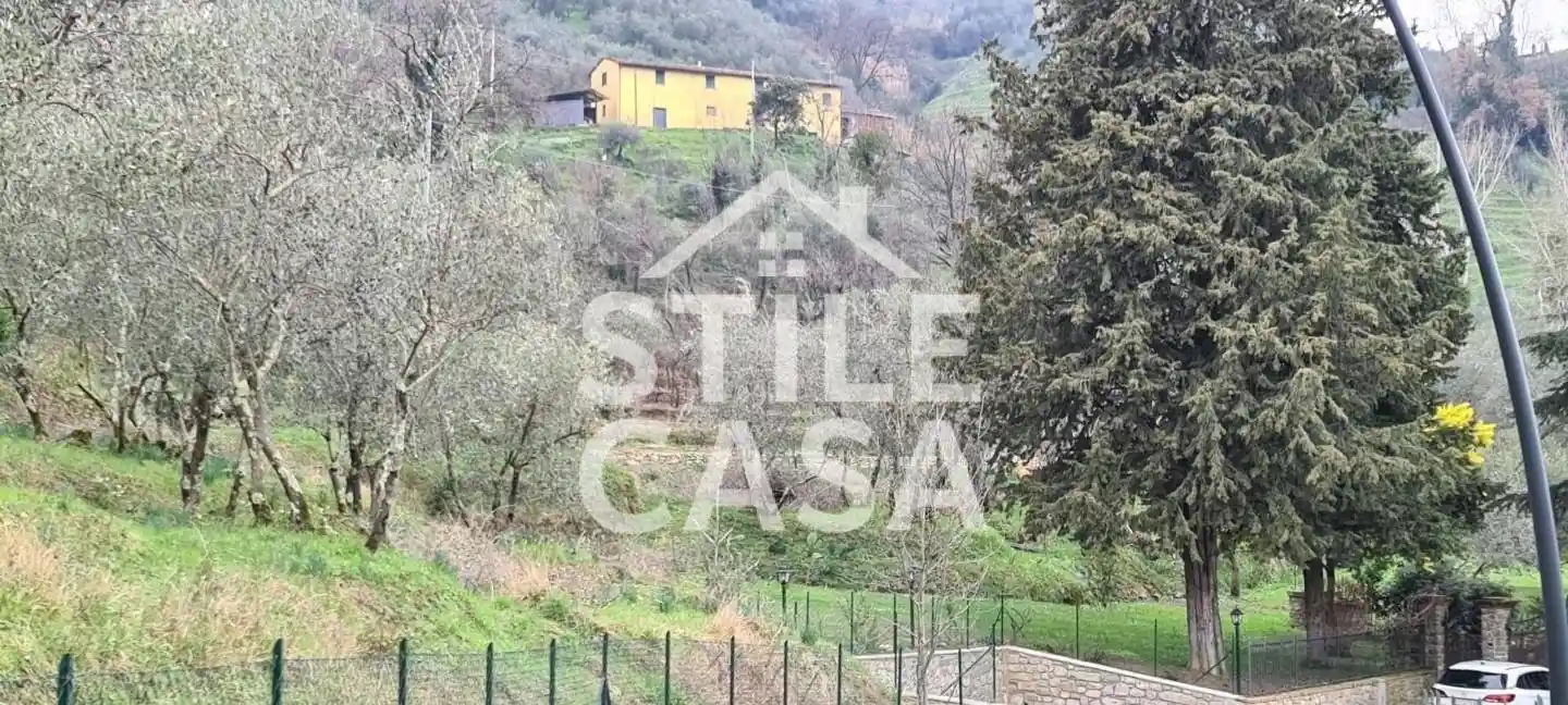 Rustico - Casale in vendita a Pescia