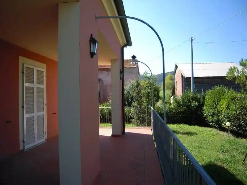 Villa in vendita a Sarzana