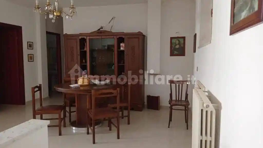 Palazzo - Edificio in vendita a Bella