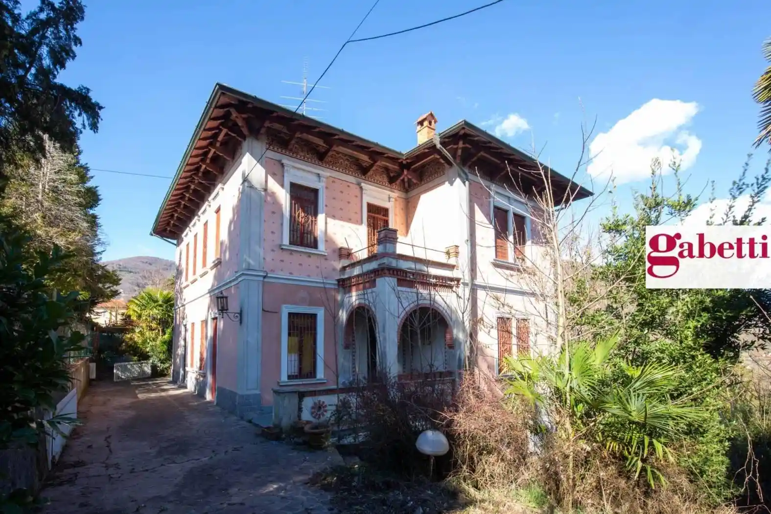 Palazzo - Edificio in vendita a Olgiate Molgora