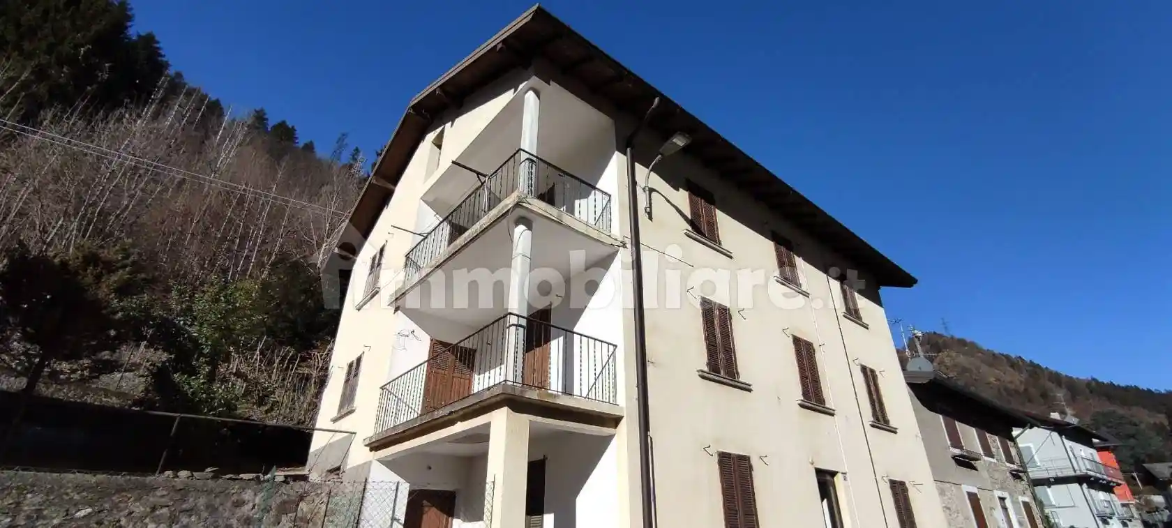 Palazzo - Edificio in vendita a Gromo