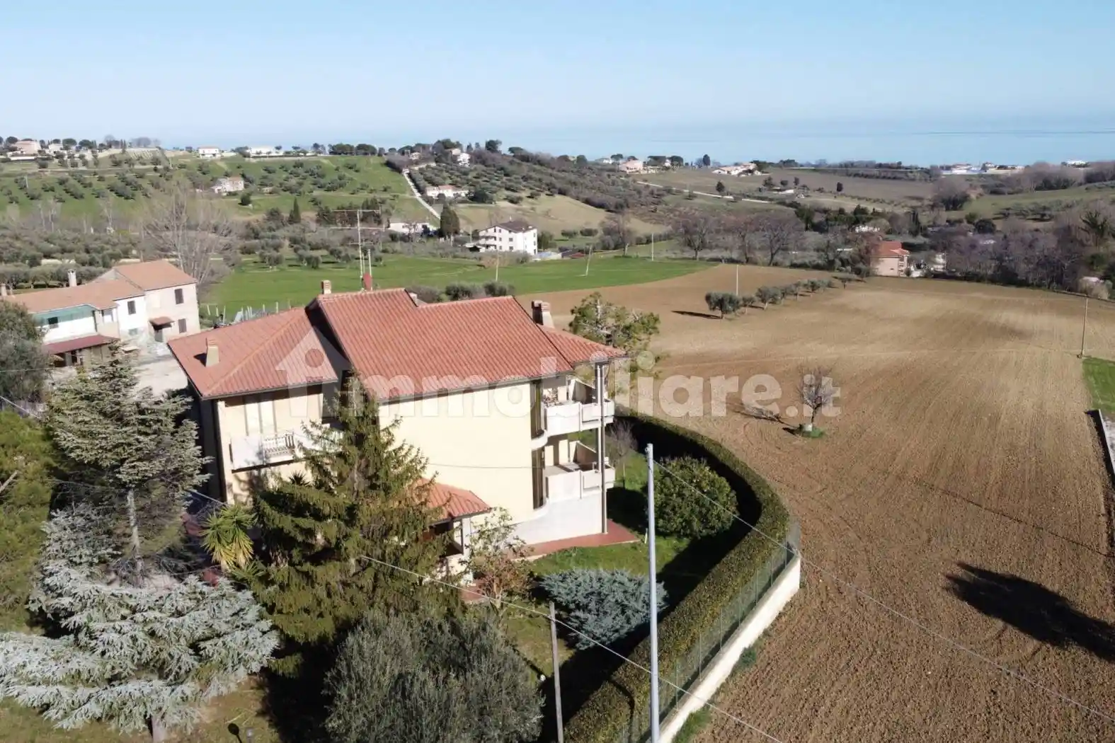 Villa in vendita a Civitanova Marche