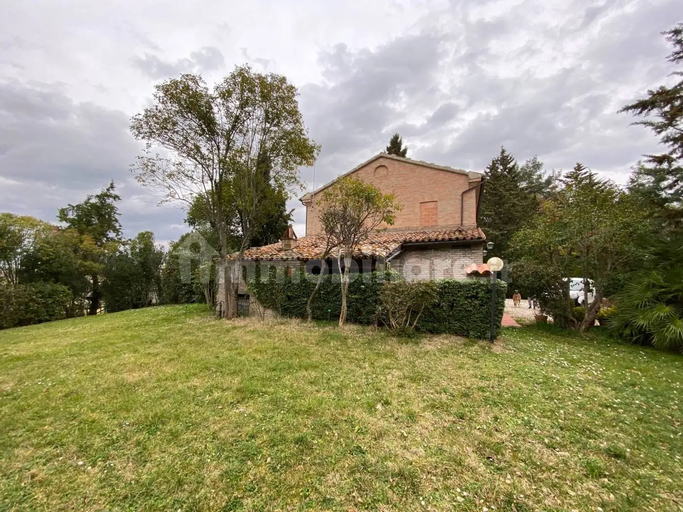 Villa in affitto a Jesi
