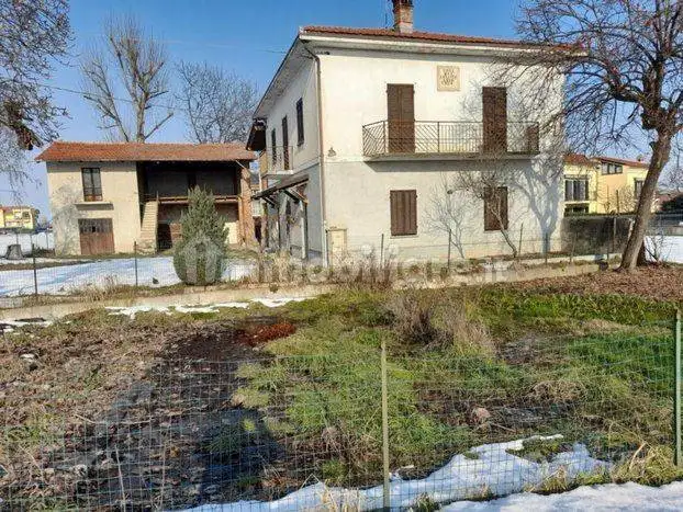Rustico - Casale in vendita a Cuneo