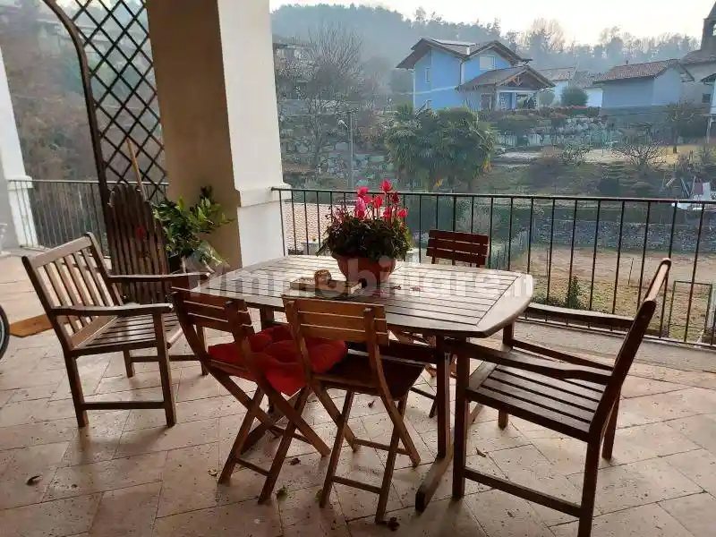 Appartamento in vendita a Taino