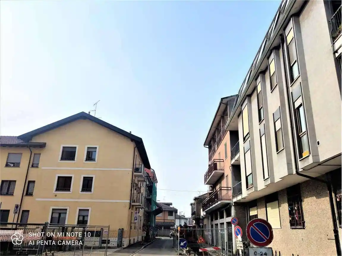 Appartamento in vendita a Locate di Triulzi