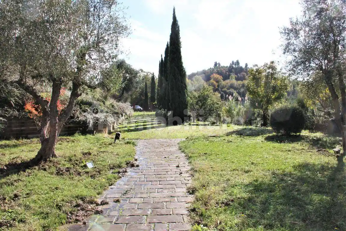 Rustico - Casale in vendita a Palaia