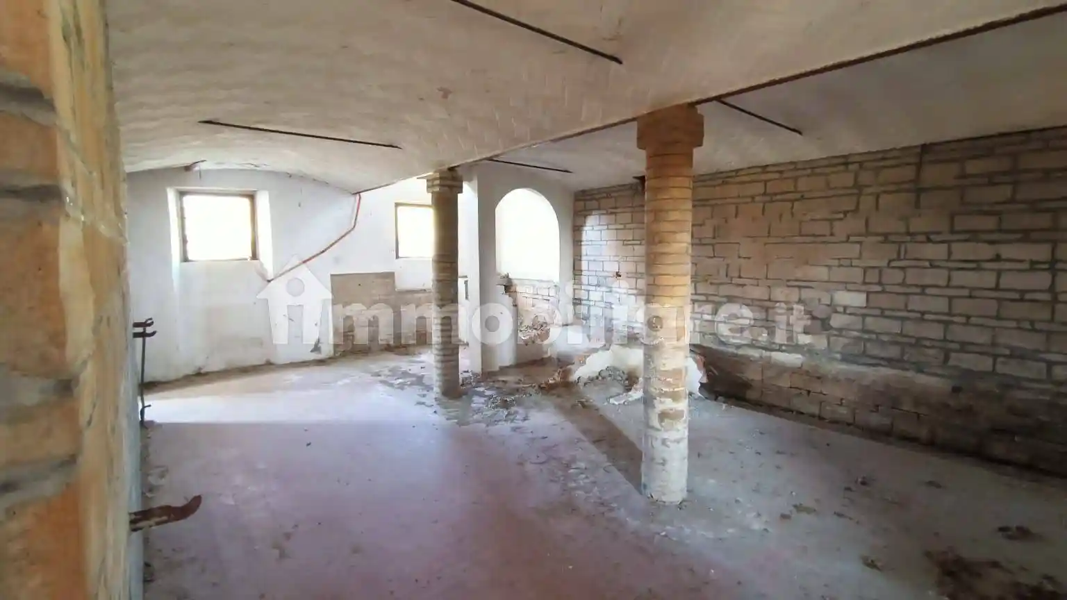 Rustico, da ristrutturare, 387 m², Ciano D'enza, Canossa - foto 4