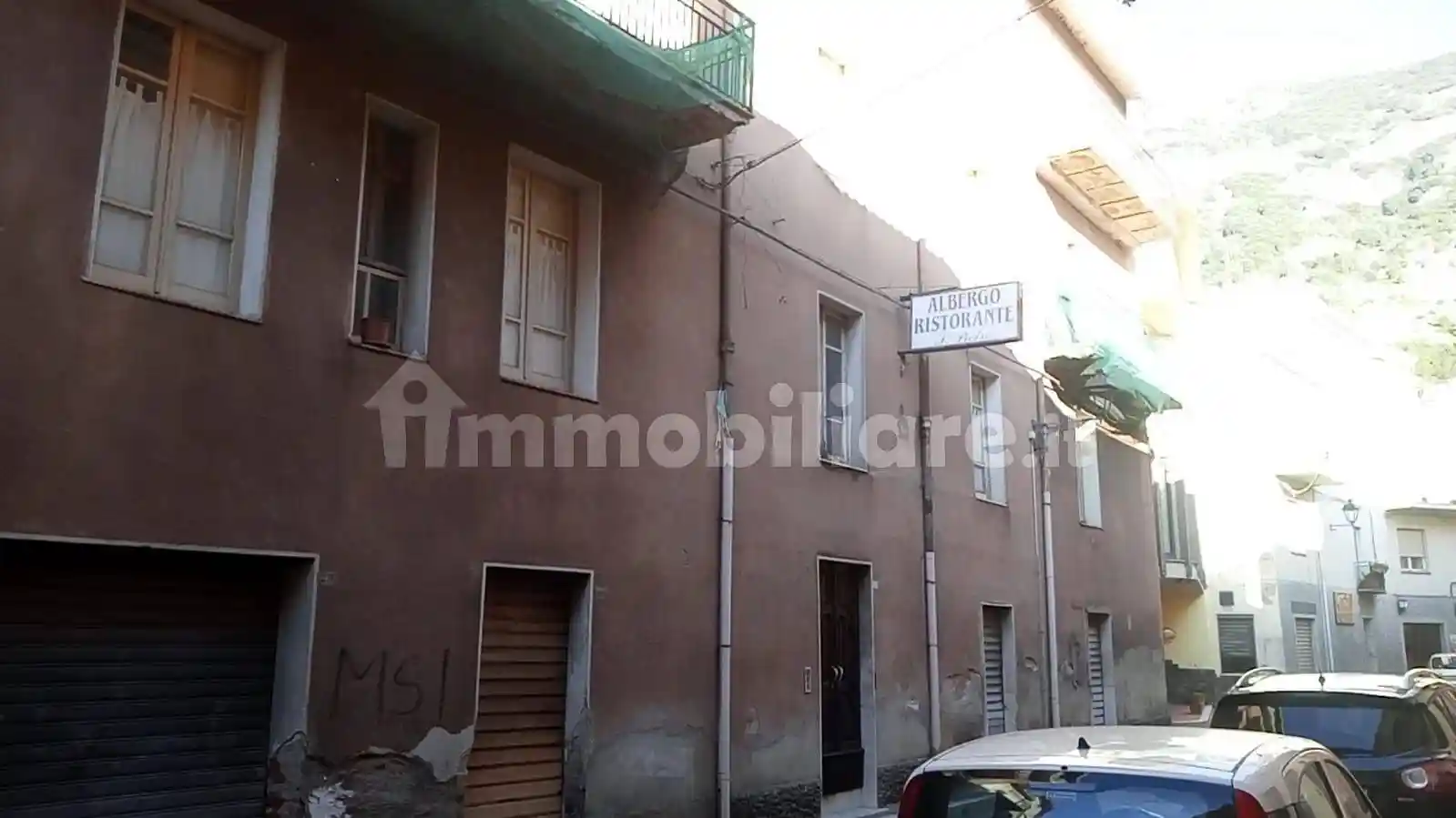 Palazzo - Edificio in vendita a Dorgali