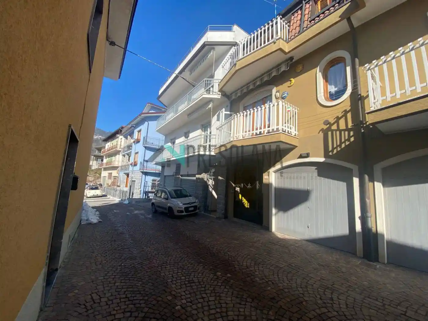 Appartamento in vendita a Oneta