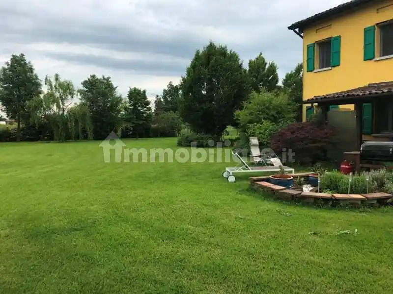 Villa in vendita a Carpi
