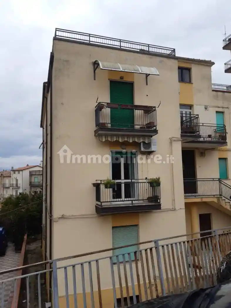 Quadrilocale via Colonne, Centro, Rose - foto 2