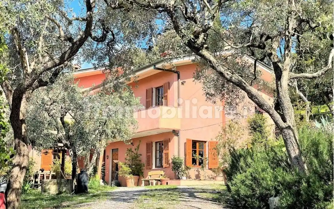 Villa in vendita a Fosdinovo