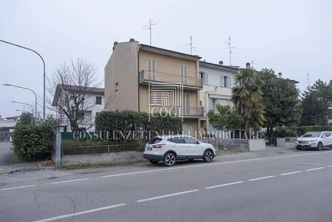 Casa indipendente in vendita a Massa Lombarda