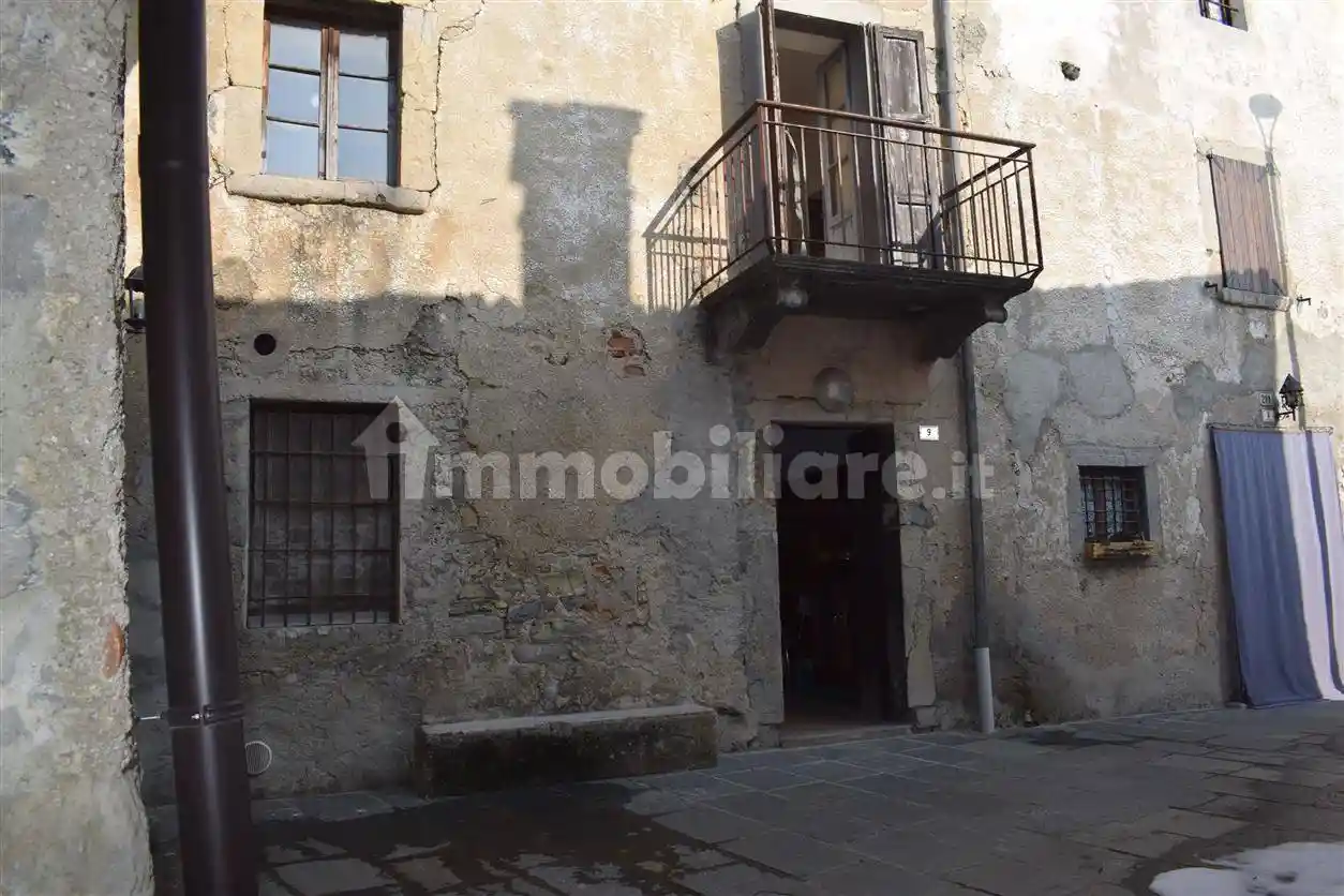 Casa indipendente in vendita a Costa Serina