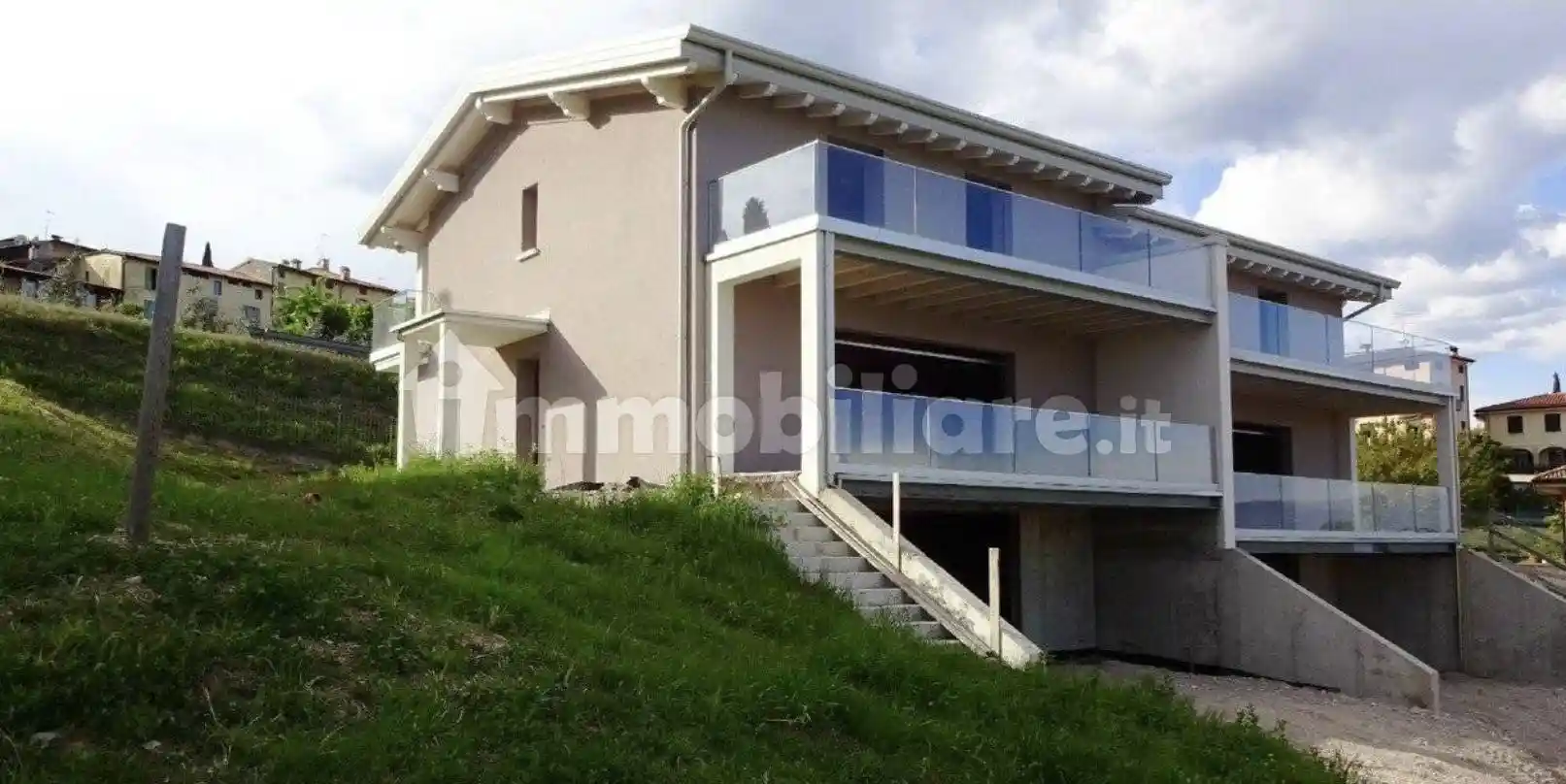 Villa in vendita a Polpenazze del Garda