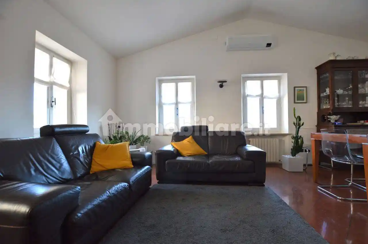 Casa indipendente in vendita a Jesi