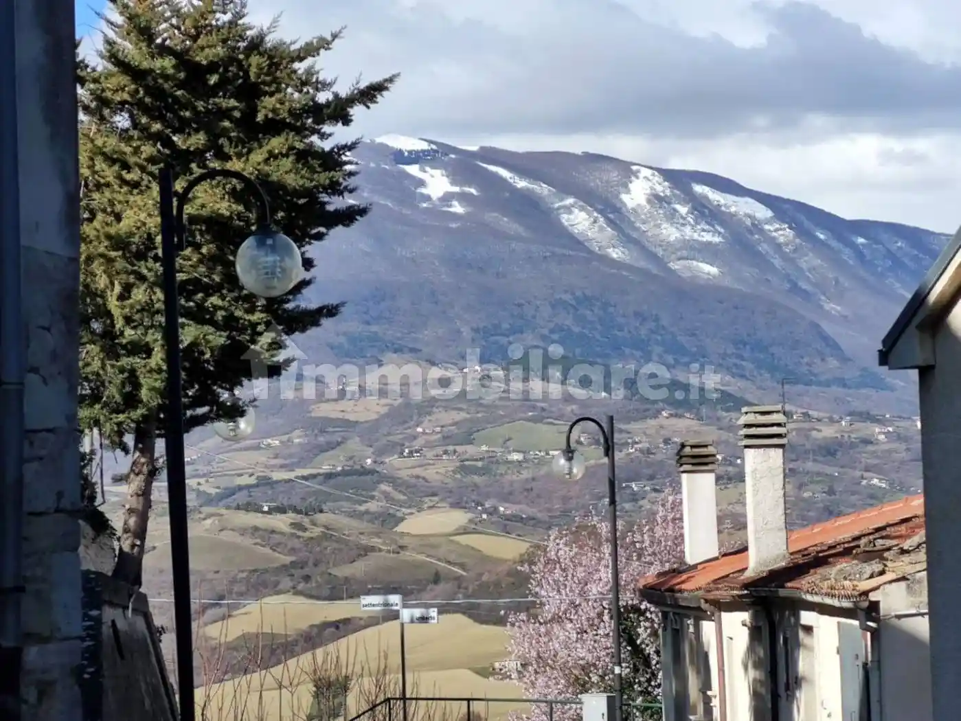 Casa indipendente in vendita a Pietranico