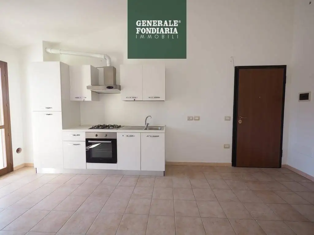 Trilocale ottimo stato, quarto piano, Aulla - foto 3