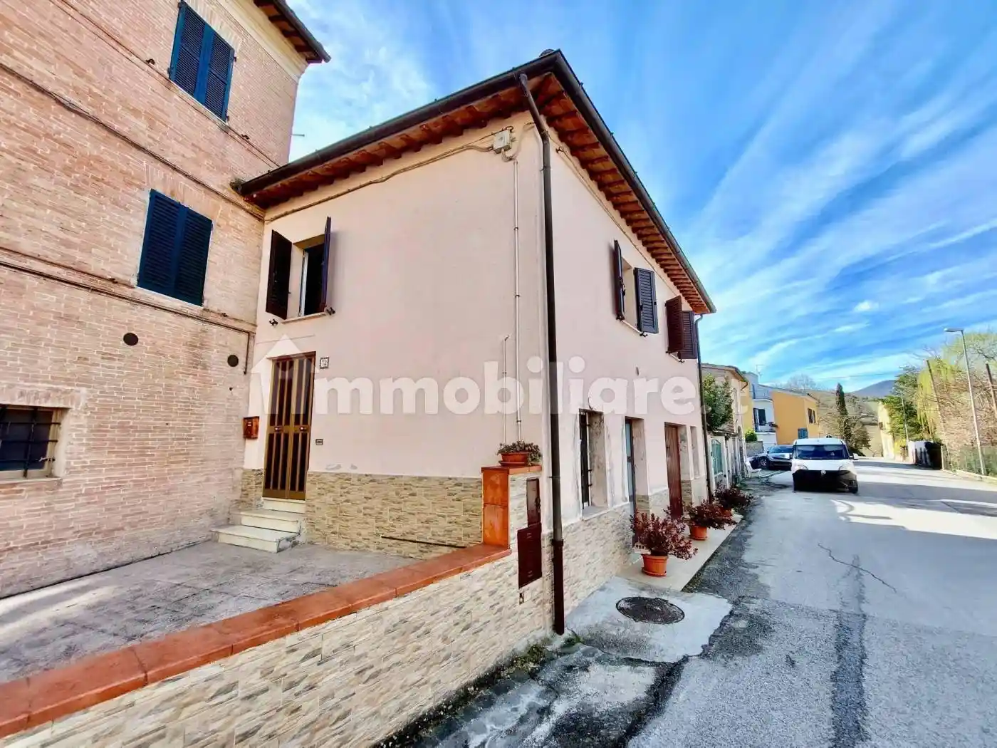 Casa indipendente in vendita a Fabriano