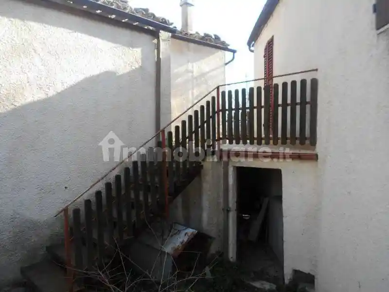 Rustico - Casale in vendita a Rosora