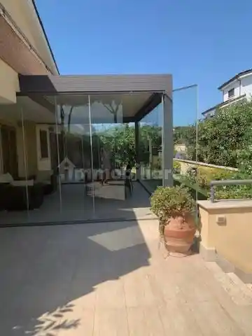Villetta a schiera in affitto a Roma