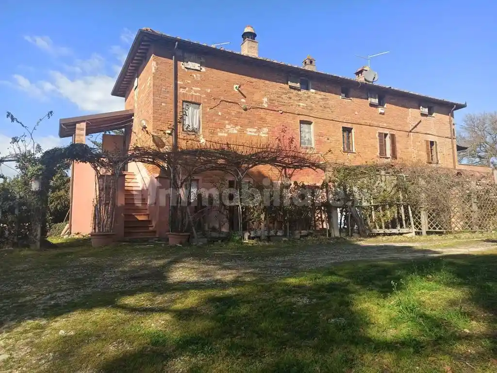 Casa indipendente in vendita a Castiglione del Lago