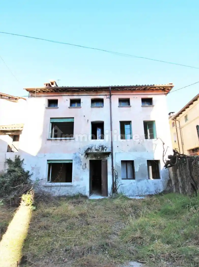 Casa indipendente in vendita a Chiuppano