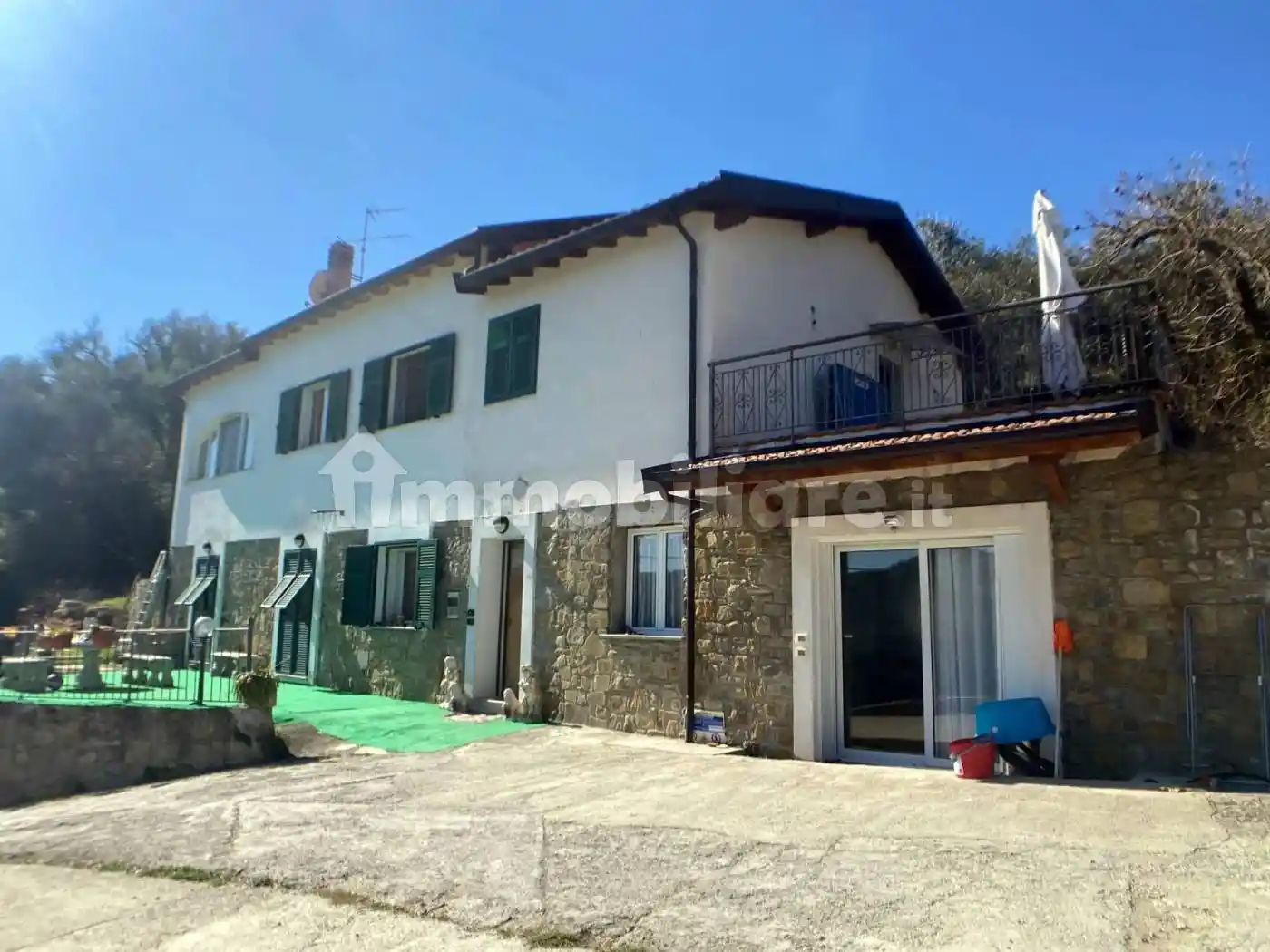 Villa in vendita a Dolceacqua