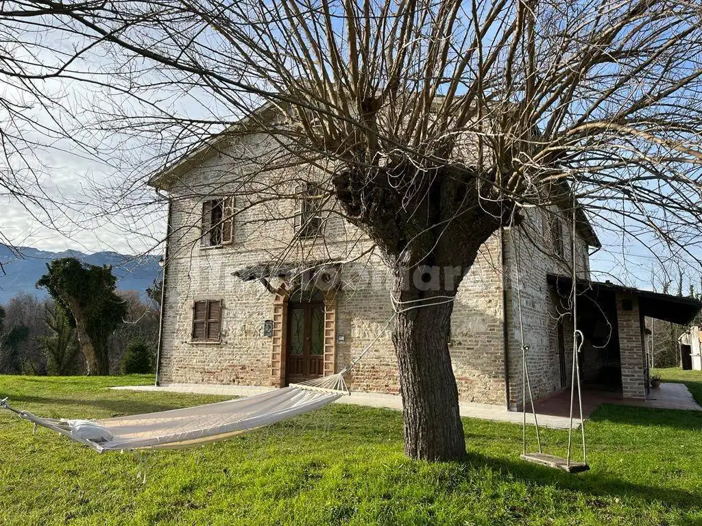 Rustico - Casale in affitto a Sarnano