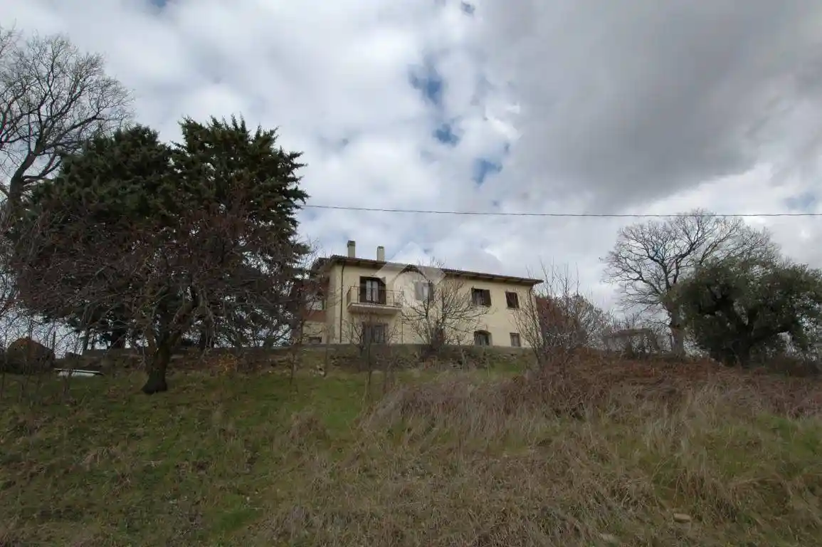 Casa indipendente in vendita a Gualdo Tadino