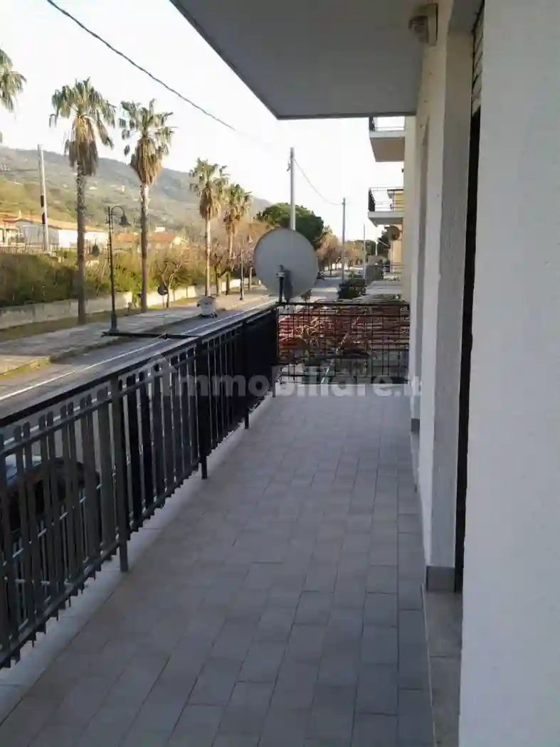 Trilocale viale degli Oleandri 30, Torremezzo Di Falconara, Falconara Albanese - foto 4