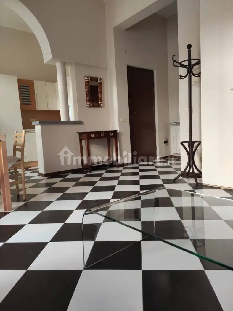 Bilocale via Vincenzo Gioberti 60, Centro, Vercelli - foto 2