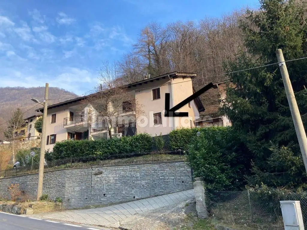 Appartamento in vendita a Lillianes