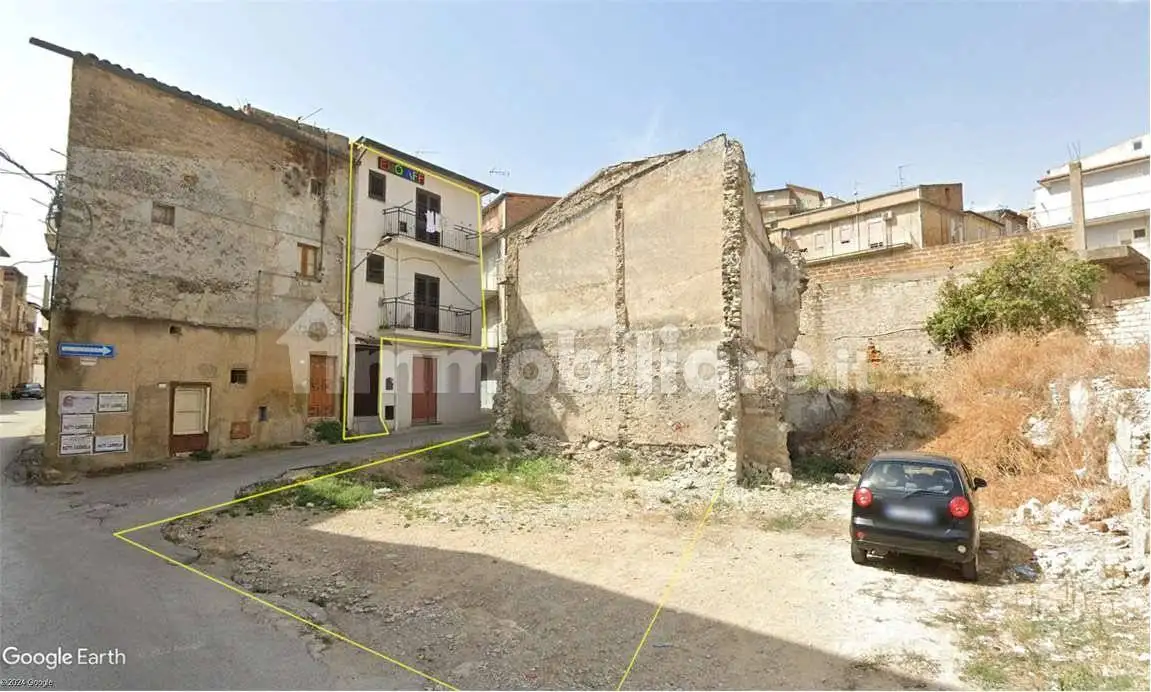 Appartamento in affitto a Favara