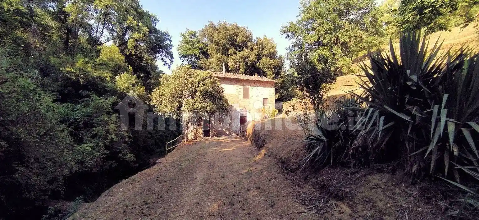 Rustico - Casale in vendita a Lamporecchio