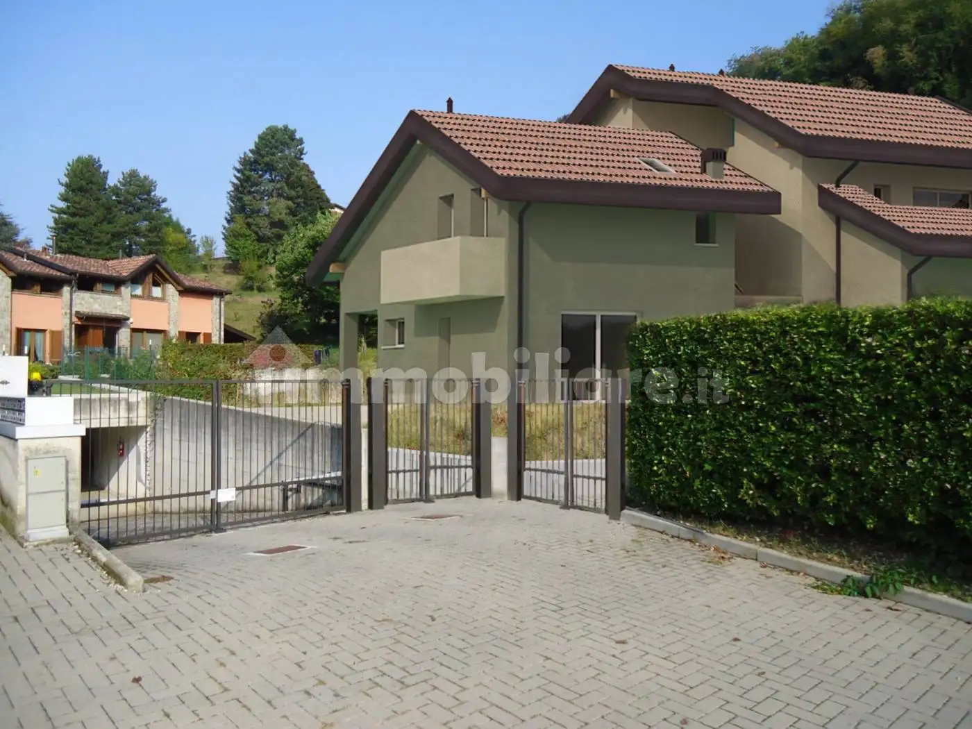 Appartamento in vendita a Colle Brianza