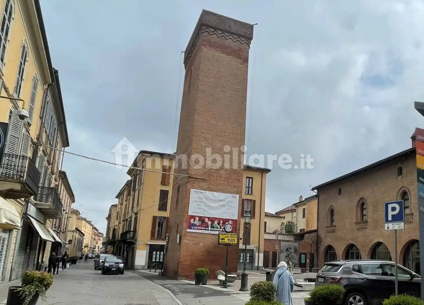 Palazzo - Edificio in vendita a Tortona