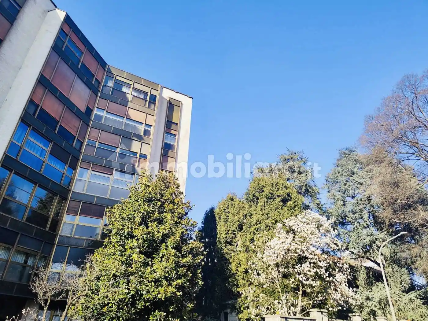 Appartamento in vendita a Monza