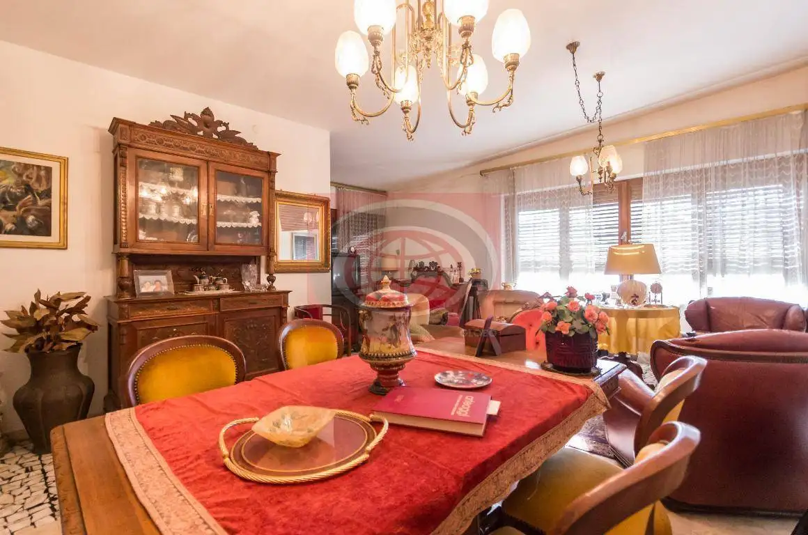 Villa in vendita a Cesena