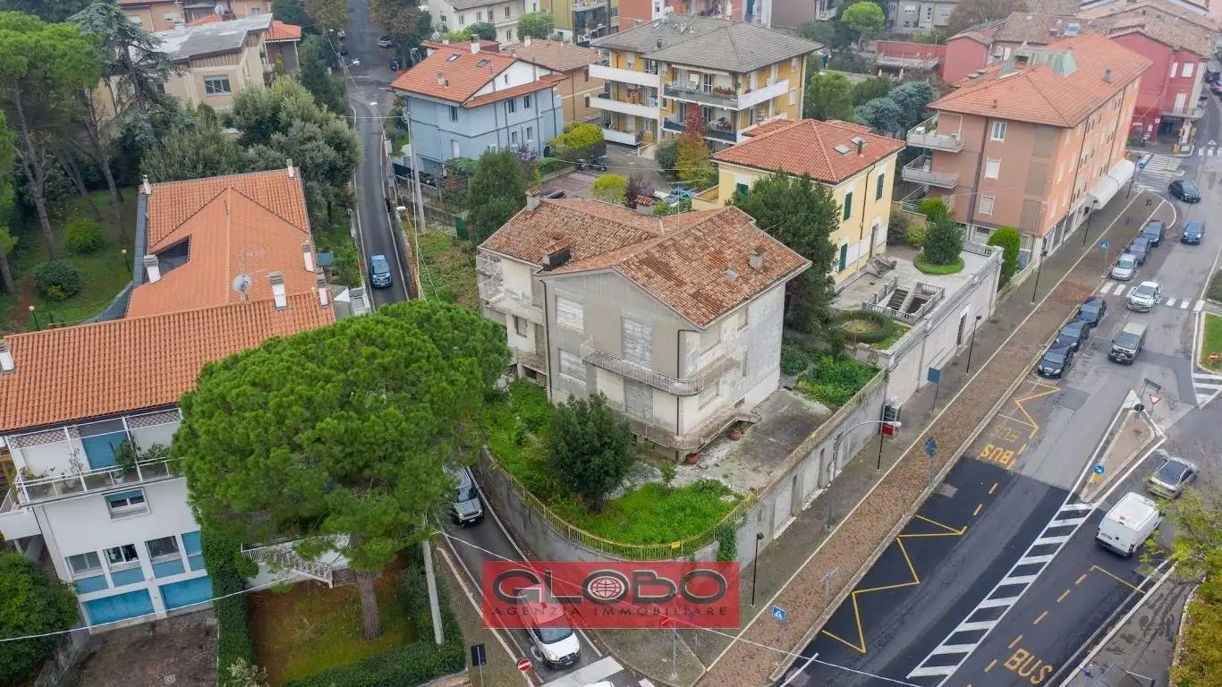 Casa indipendente in vendita a Cesena